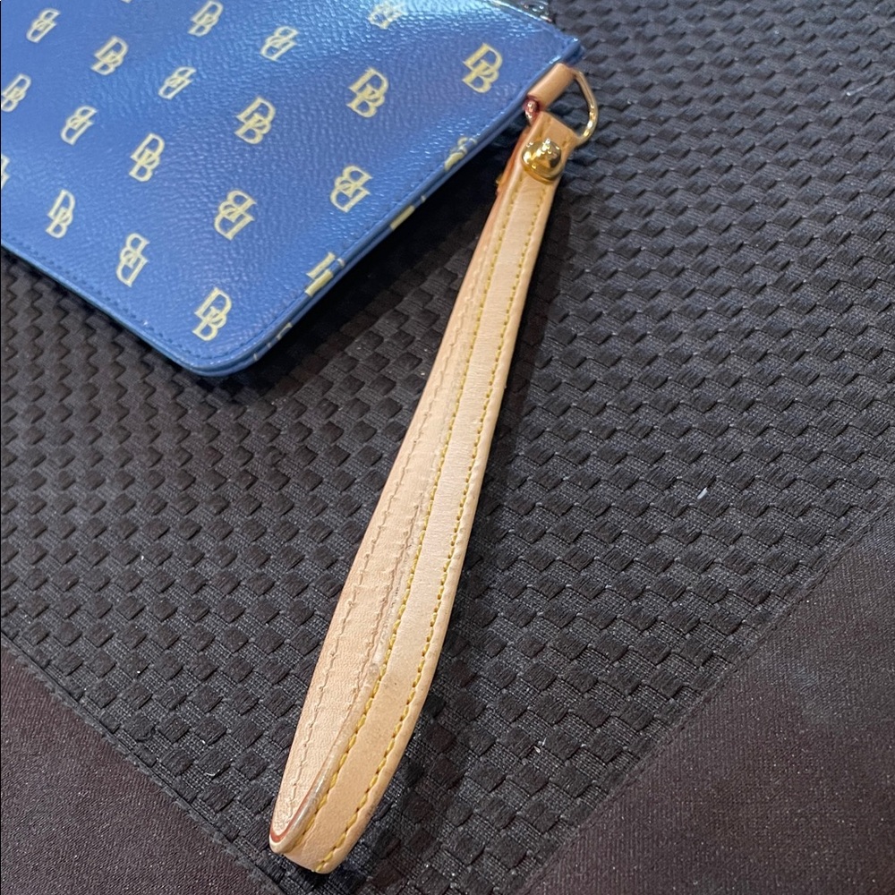 Dooney & Bourke Blue and Gold Monogram Wristlet - Picture 4 of 8